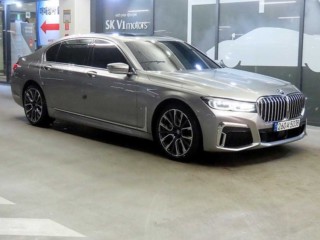 7시리즈 (G11) 740Li xDrive M SPORT 스포츠 중고차 매물 사진